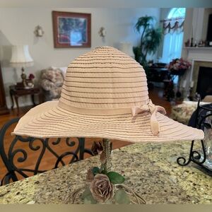 David and Young Sun Hat